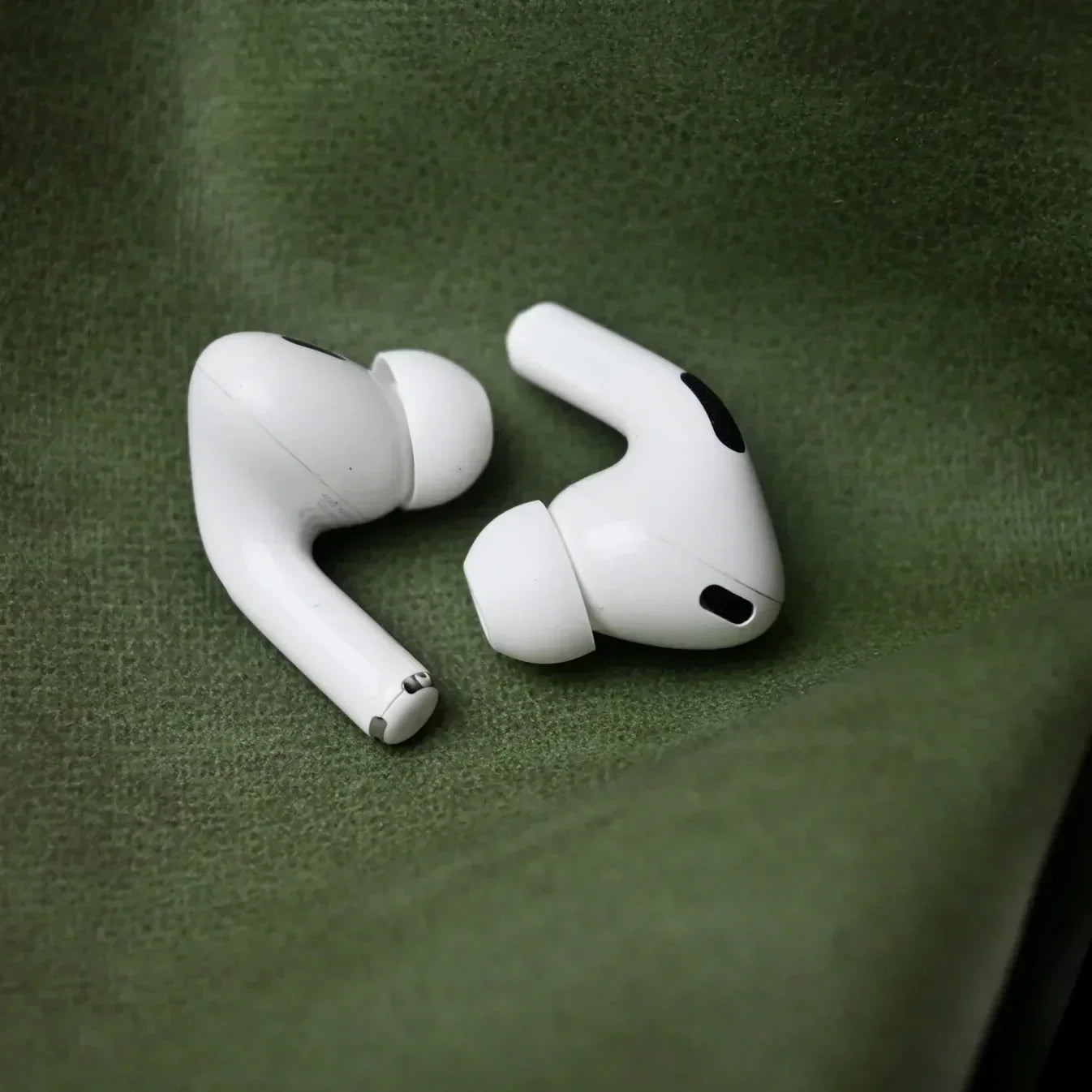 Airpod Pro 2 Type C (6 Months Warranty)
